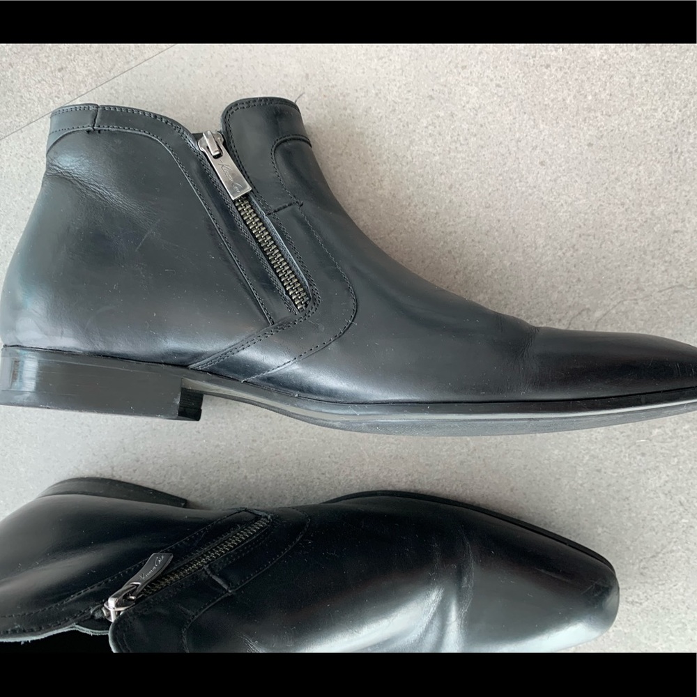 Kenneth Cole  Flypod Chelsea Boots